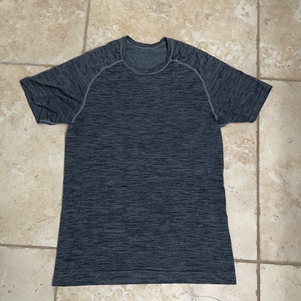 Lululemon Vent Tech Shirt